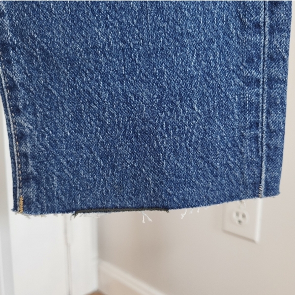 Good American Good Classic Raw Hem Jeans Blue Skinny High Rise 2 26 NWT - Picture 6 of 13